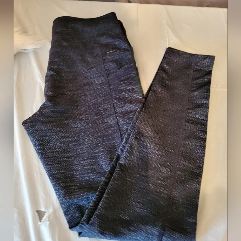 Mondetta Women's Blue Leggings, Size Small (28) - Picture 1 of 4
